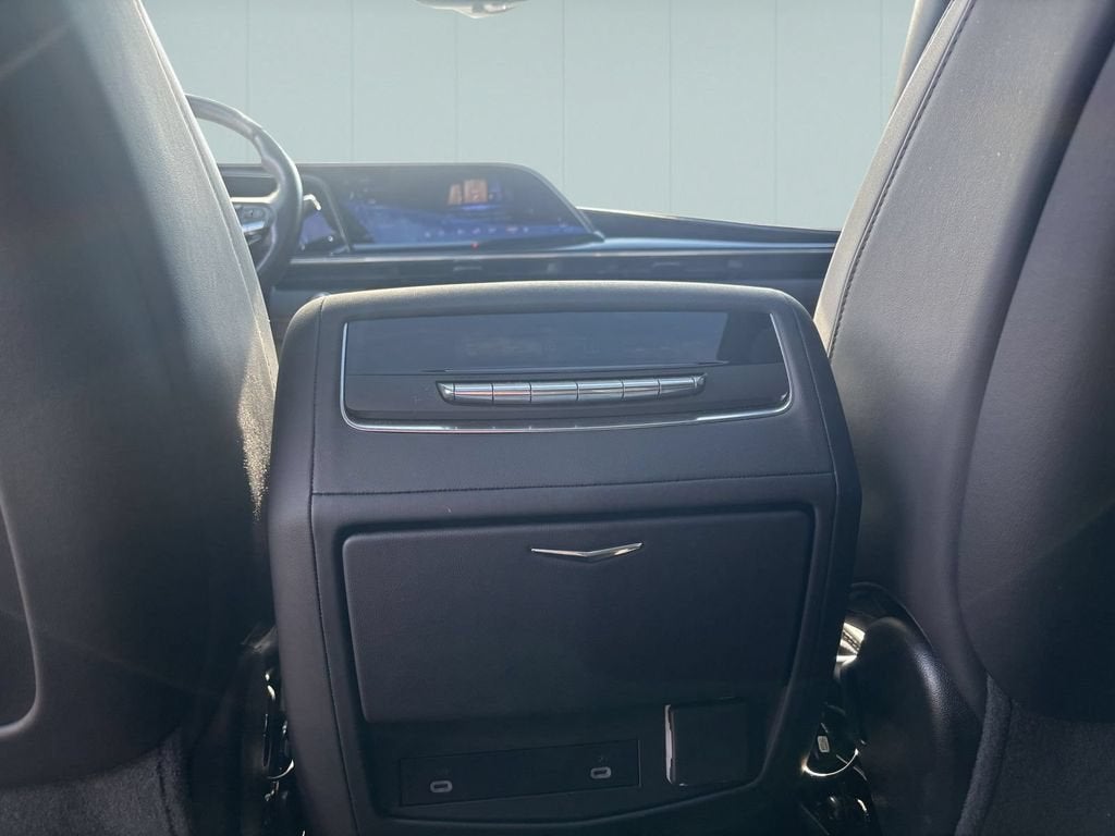 2024 Cadillac Escalade Sport