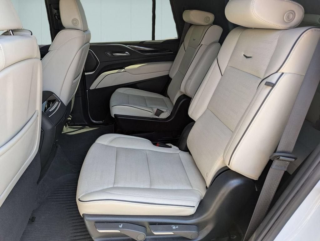 2024 Cadillac Escalade Sport