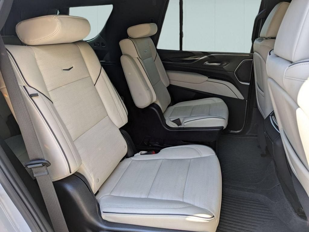 2024 Cadillac Escalade Sport