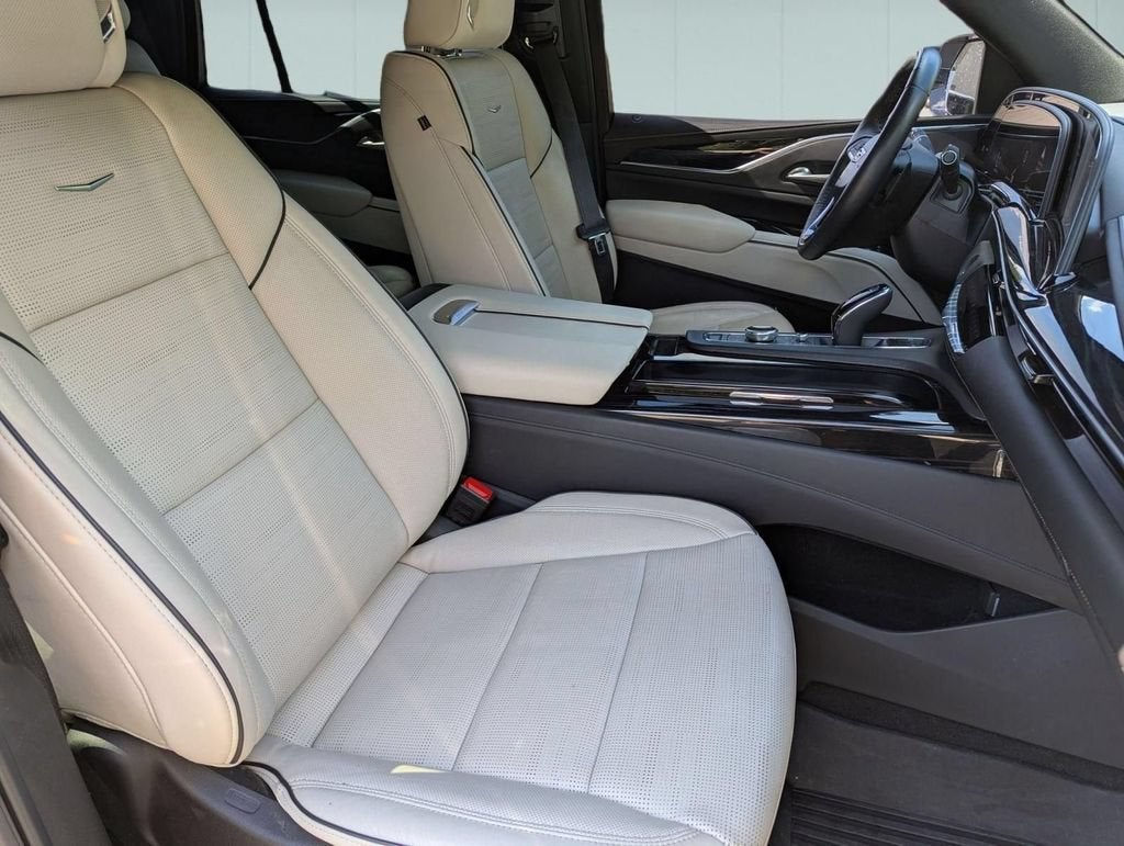 2024 Cadillac Escalade Sport