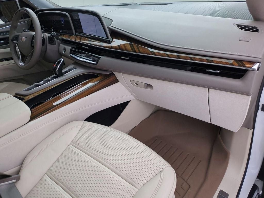 2023 Cadillac Escalade ESV Premium Luxury Platinum