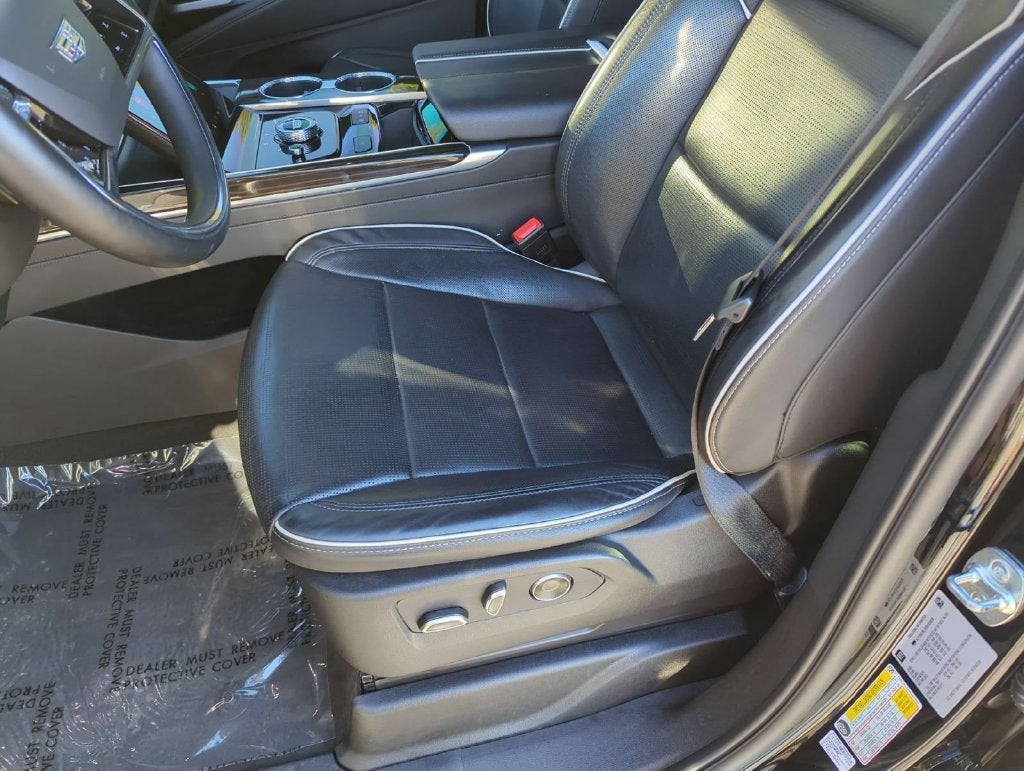 2025 Cadillac Escalade Premium Luxury