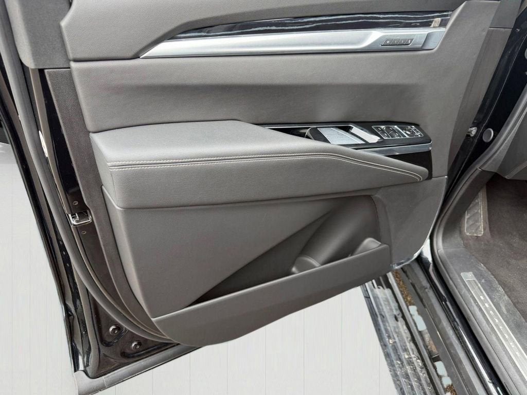 2025 Cadillac Escalade Sport