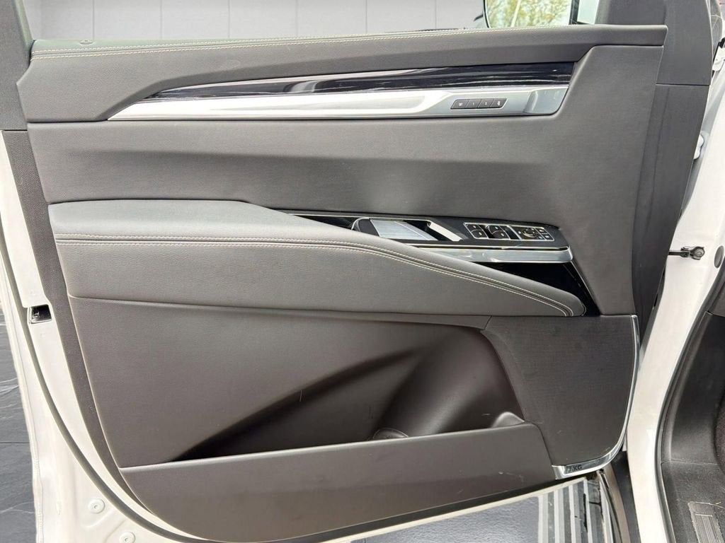 2025 Cadillac Escalade Sport