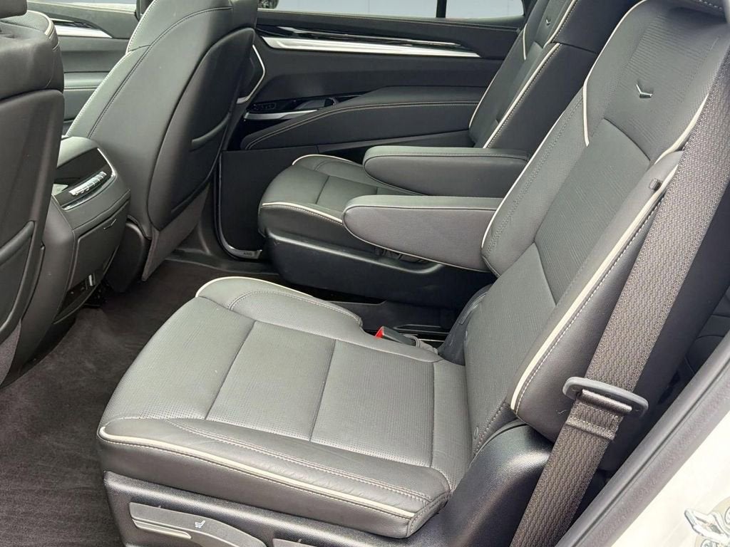 2025 Cadillac Escalade Sport