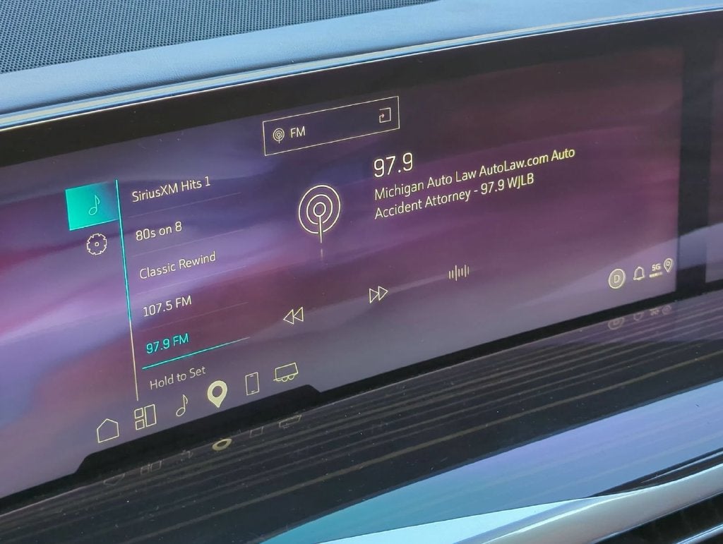 2025 Cadillac Escalade ESV Premium Luxury