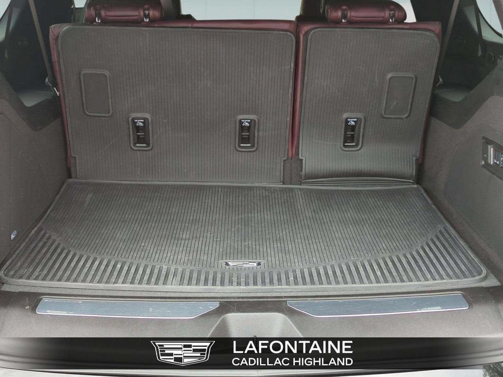 2025 Cadillac Escalade ESV Premium Luxury