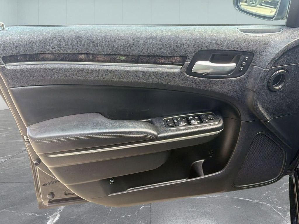 2014 Chrysler 300C AWD