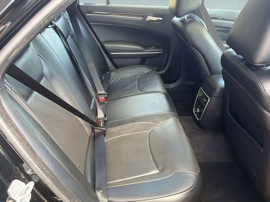 2014 Chrysler 300C AWD