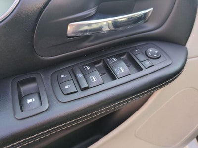 2014 Chrysler Town & Country Touring