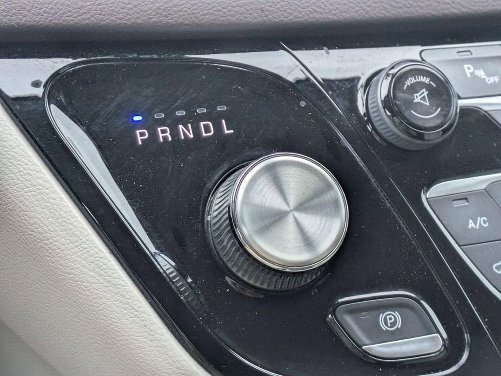 2017 Chrysler Pacifica Touring-L Plus