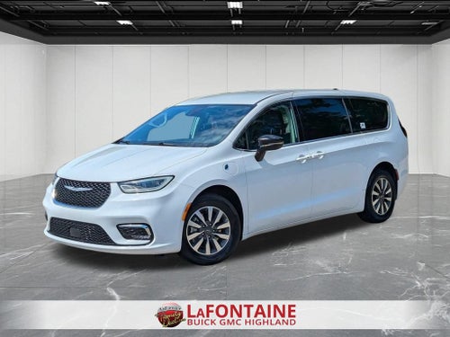 2024 Chrysler Pacifica Hybrid Select