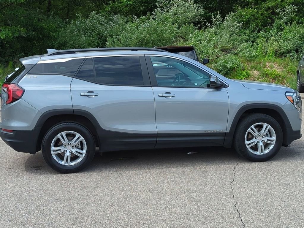 2023 GMC Terrain SLE