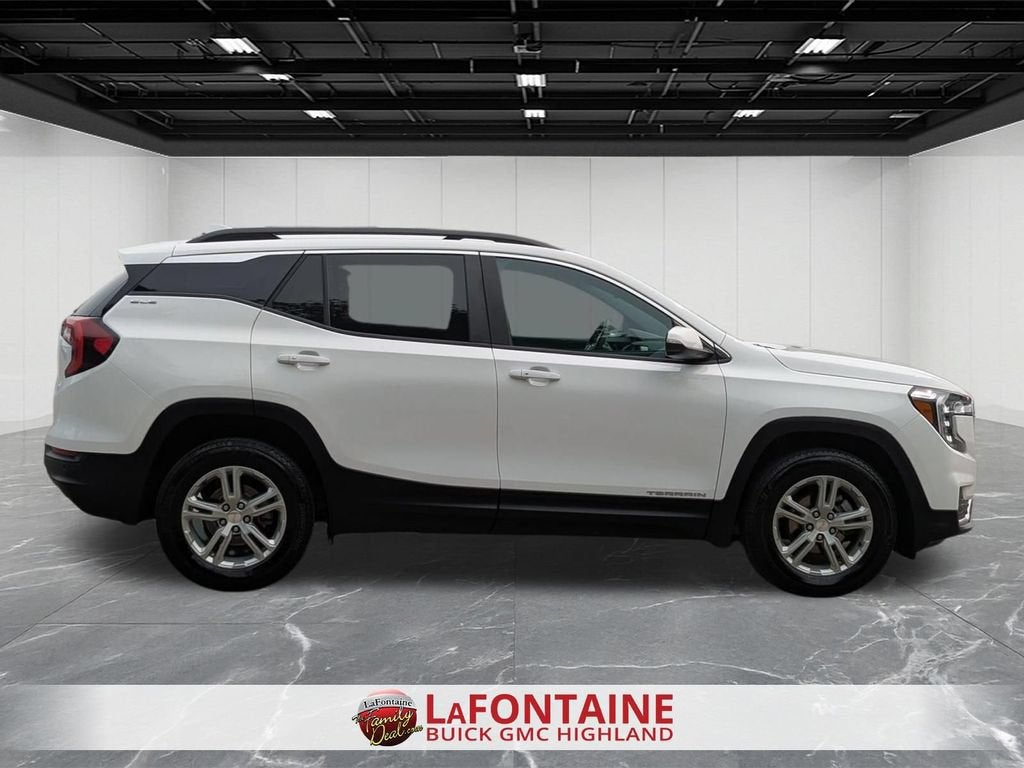 2024 GMC Terrain SLE