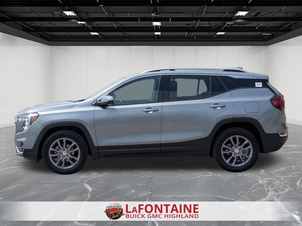 2023 GMC Terrain SLT