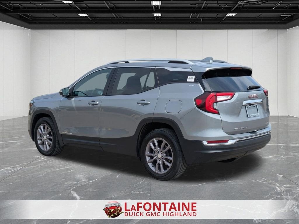 2023 GMC Terrain SLT