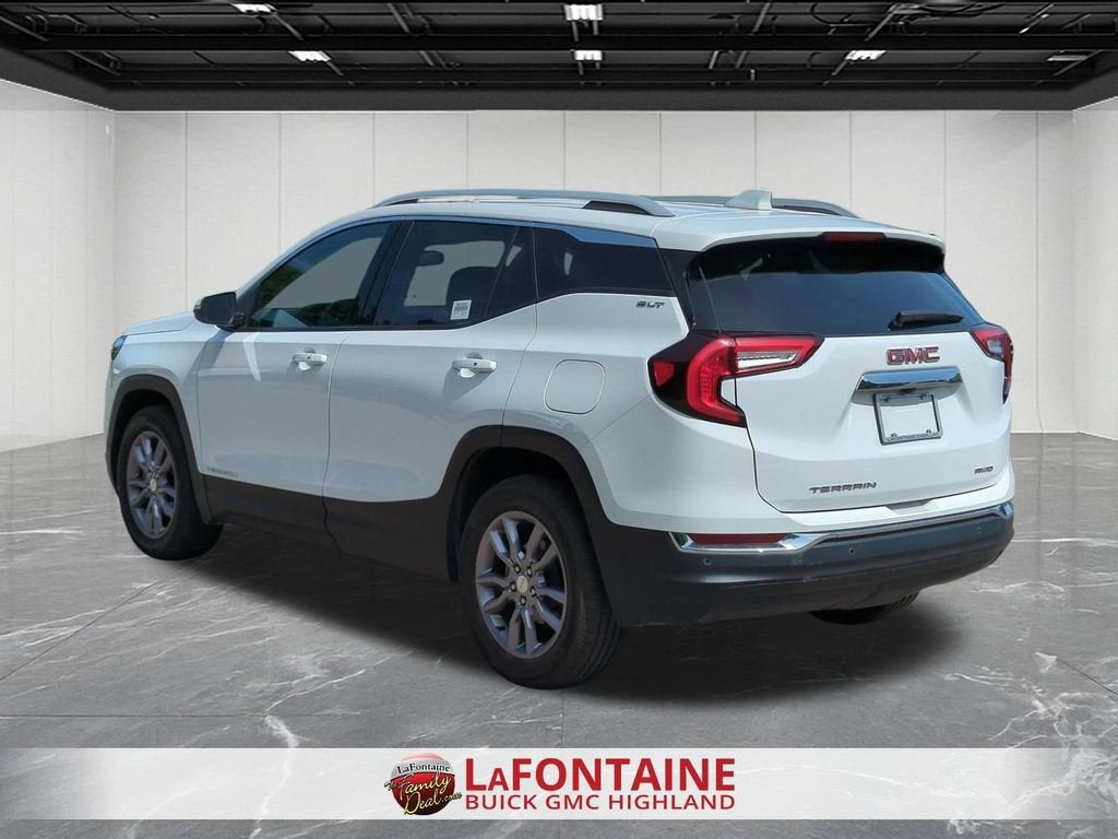 2023 GMC Terrain SLT