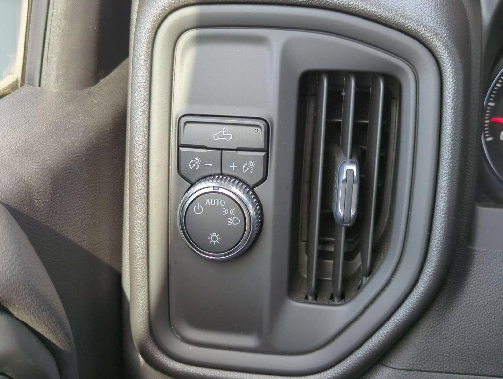 2021 GMC Sierra 1500 2WD REG 140" PRO