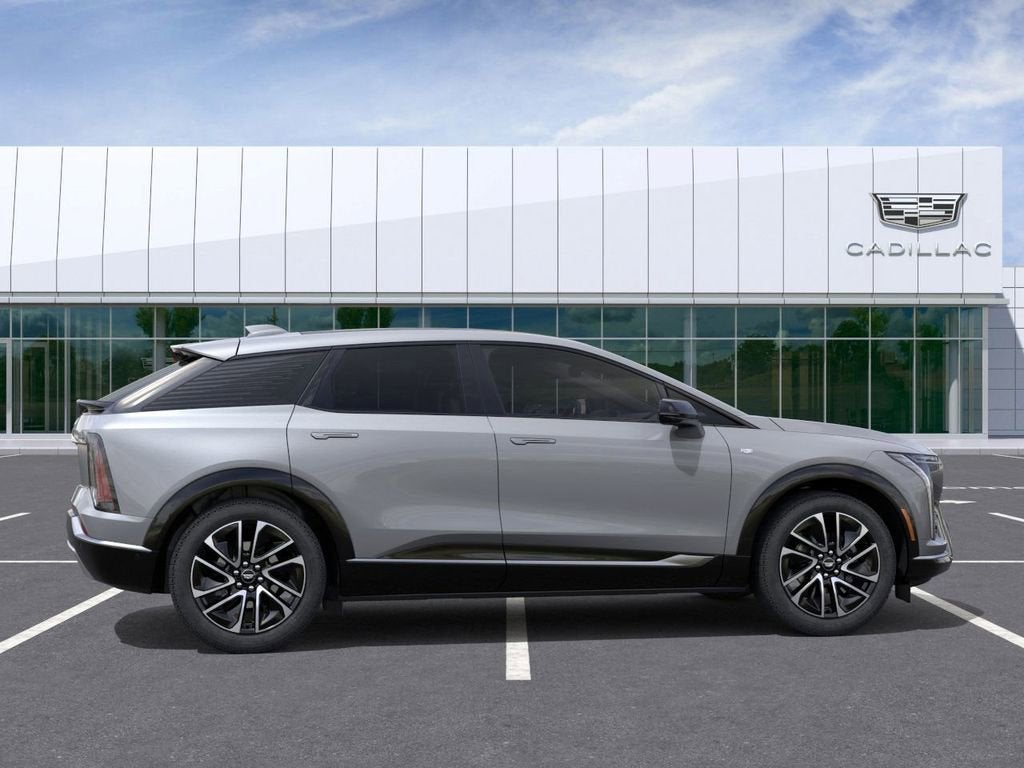 2025 Cadillac OPTIQ Sport 2