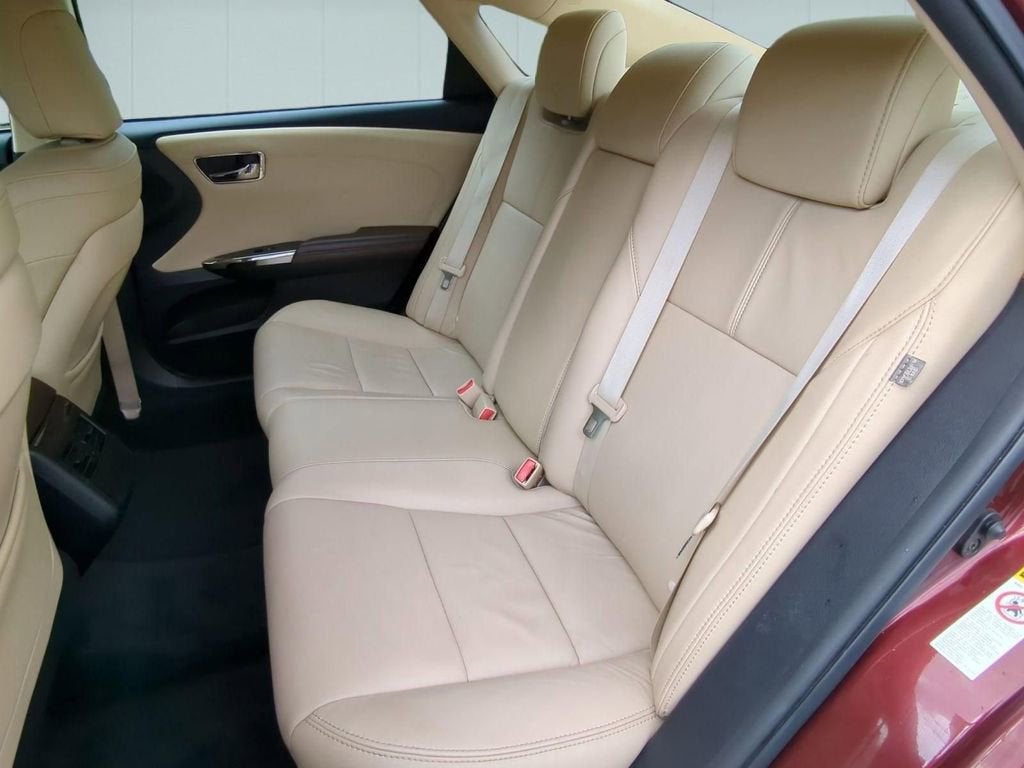 2013 Toyota Avalon XLE
