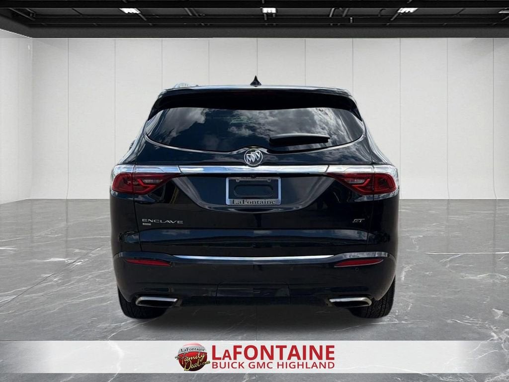 2023 Buick Enclave Essence