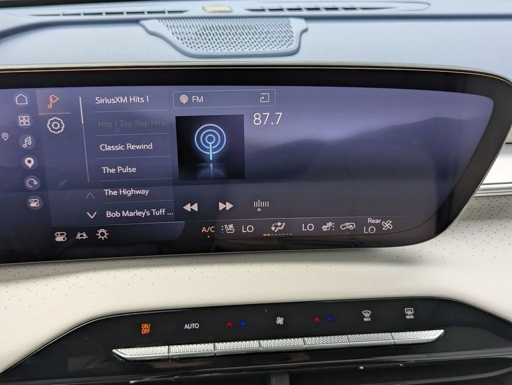 2025 Buick Enclave Avenir