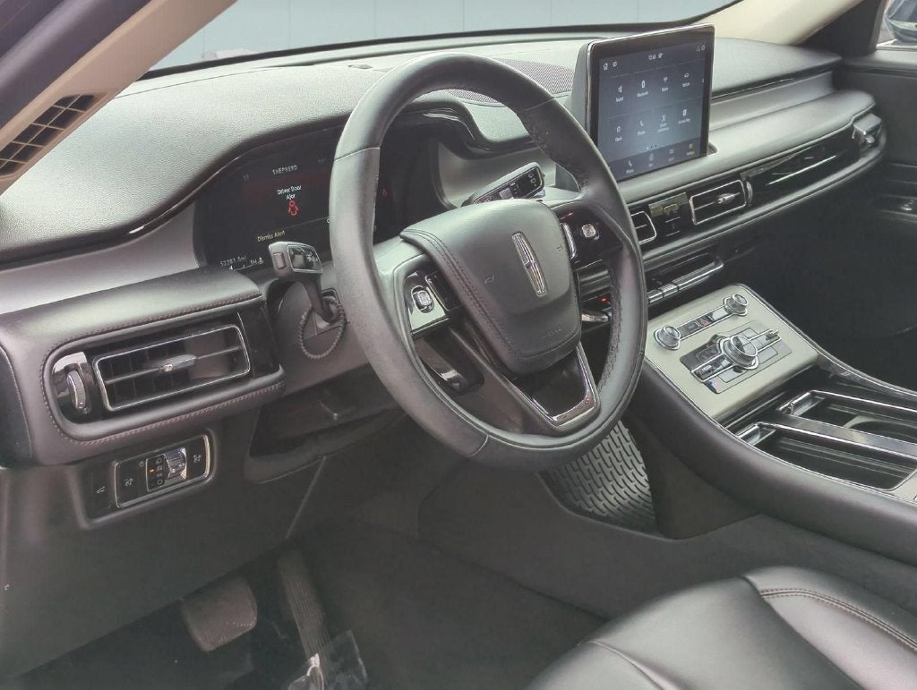 2023 Lincoln Aviator Standard