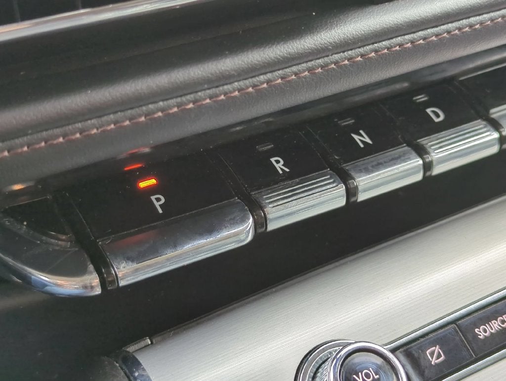 2023 Lincoln Aviator Standard