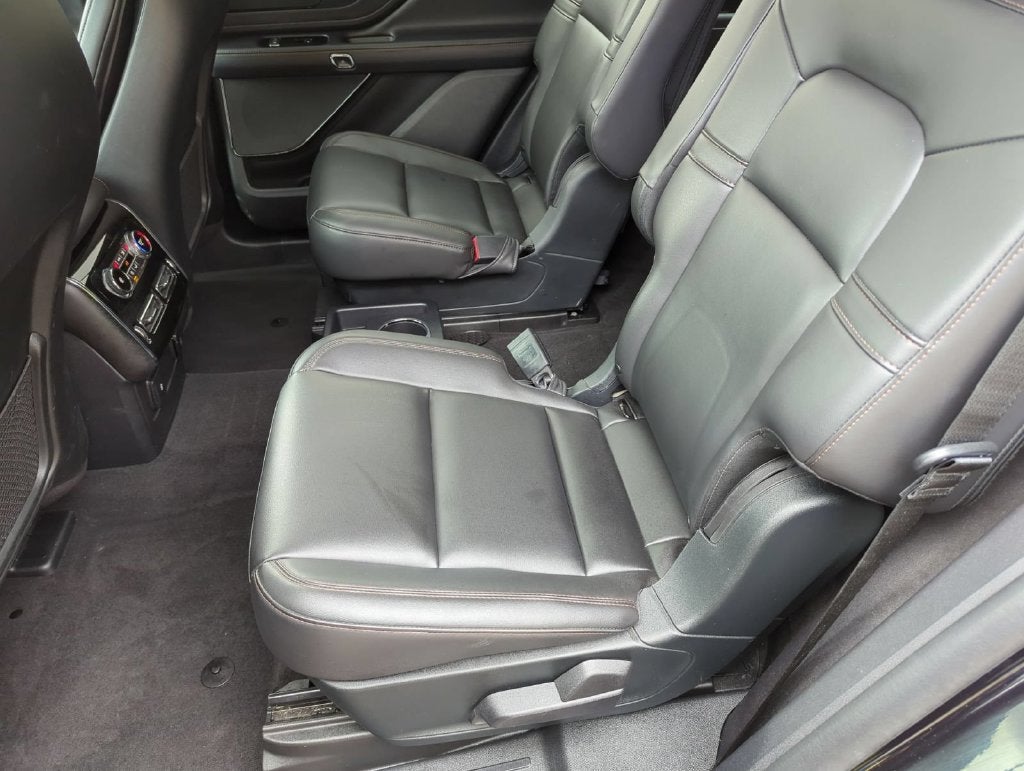 2023 Lincoln Aviator Standard