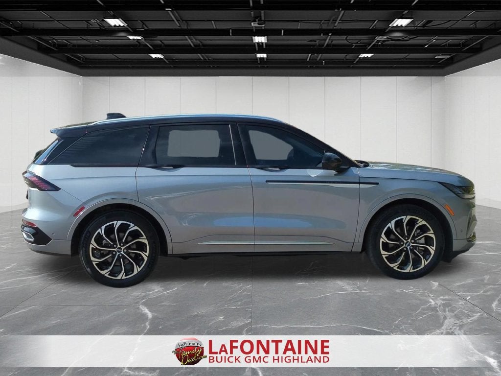 2024 Lincoln Nautilus Reserve