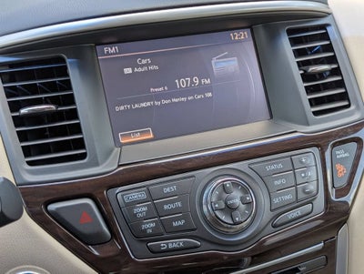 2016 Nissan Pathfinder SL