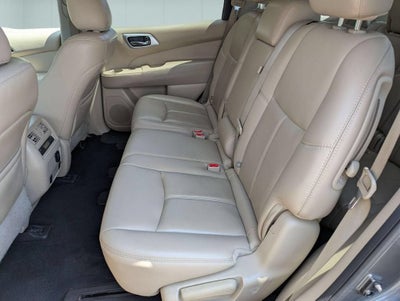 2016 Nissan Pathfinder SL
