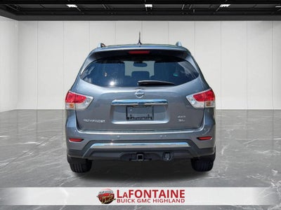 2016 Nissan Pathfinder SL