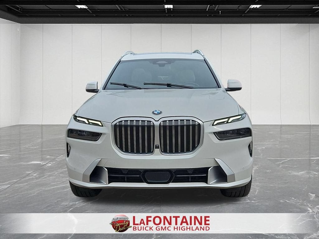 2023 BMW X7 xDrive40i