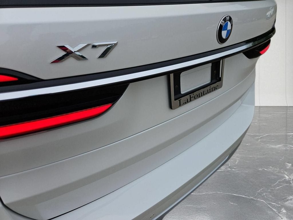 2023 BMW X7 xDrive40i