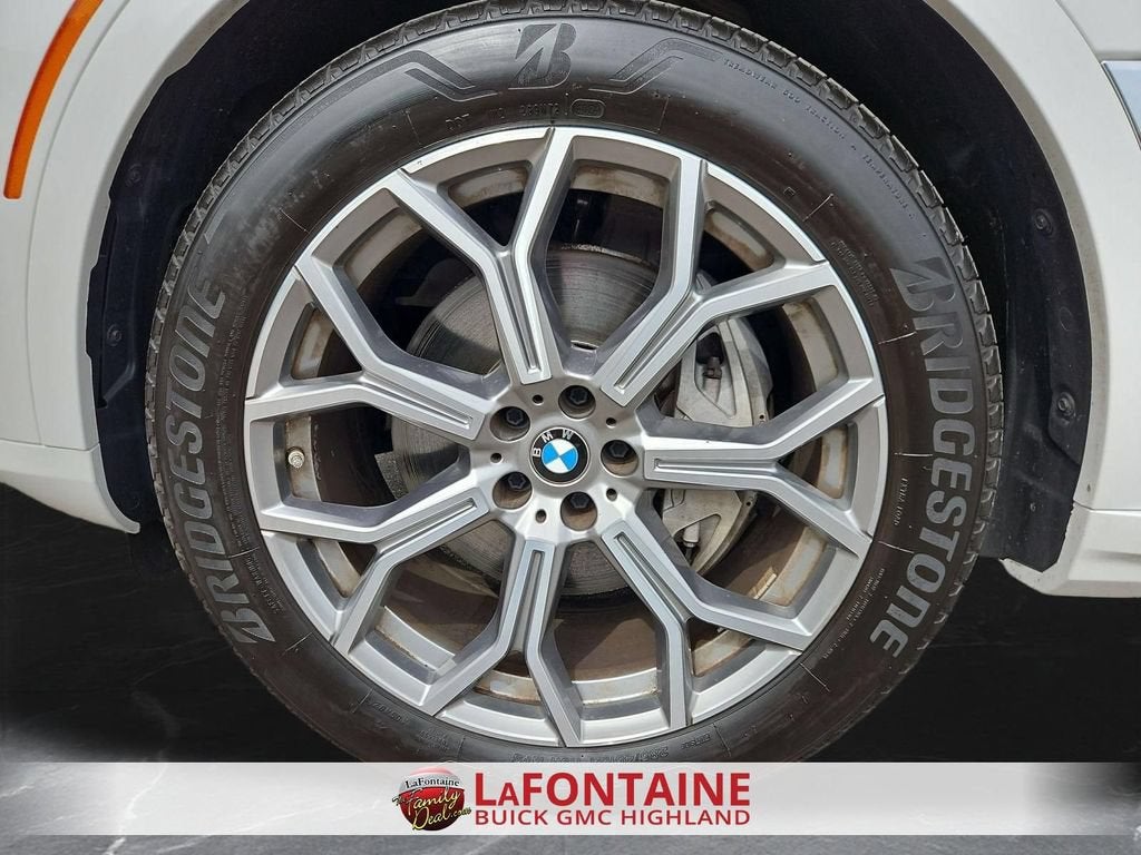 2023 BMW X7 xDrive40i