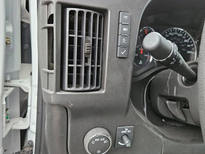 2024 GMC Savana Cutaway 3500 1WT