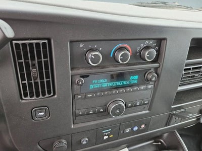 2024 GMC Savana Cutaway 3500 1WT