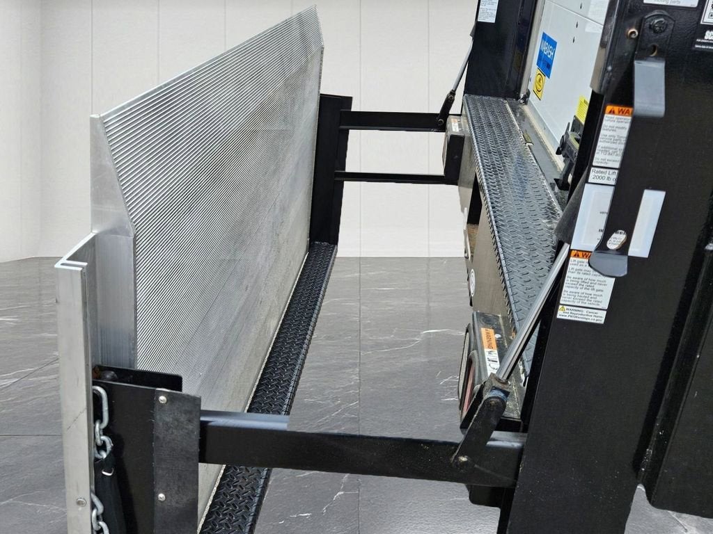 2024 GMC Savana Cutaway 3500 1WT