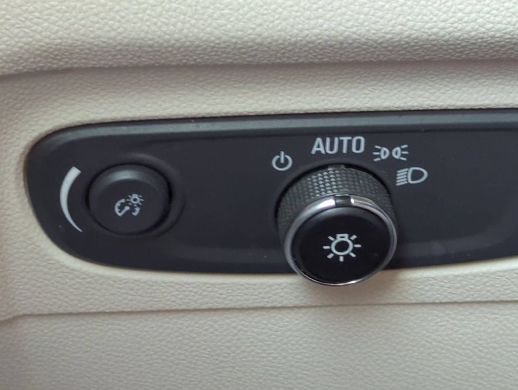 2021 Buick Envision Essence