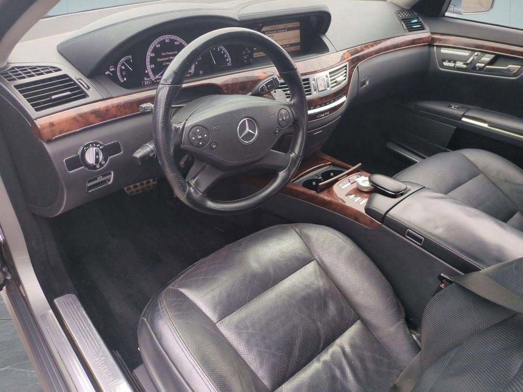 2010 Mercedes-Benz S-Class S 550