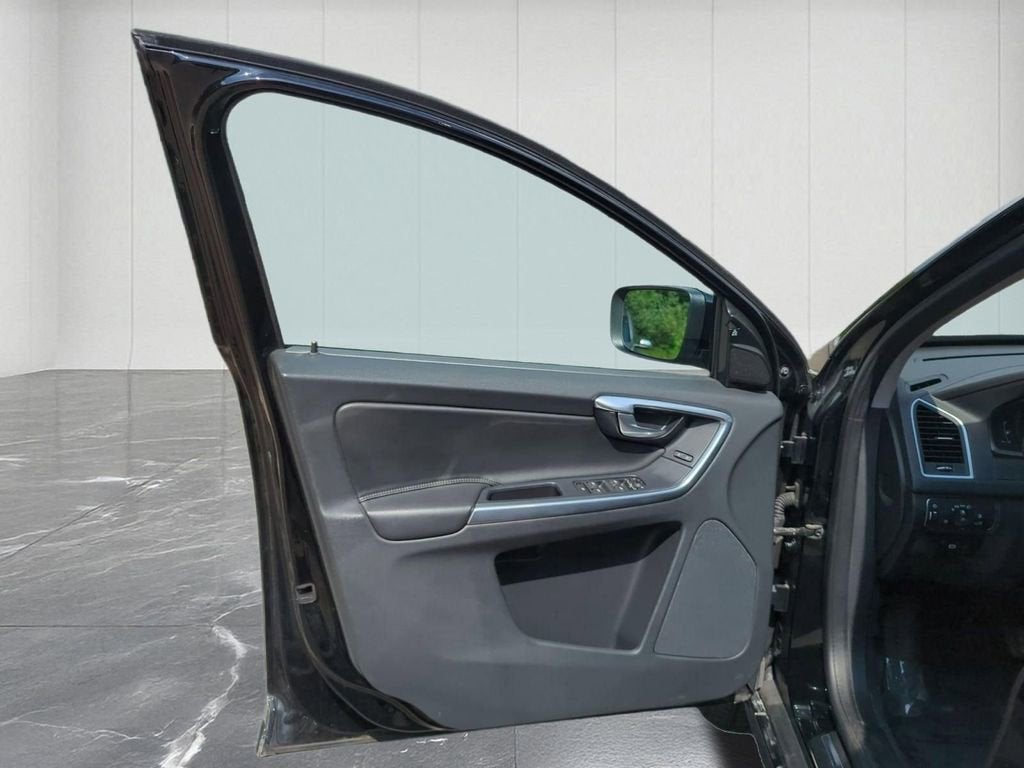 2016 Volvo XC60 T5 Premier