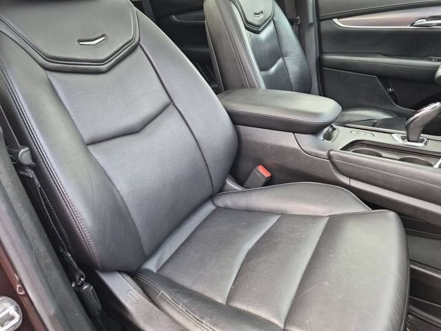 2017 Cadillac XT5 Luxury AWD