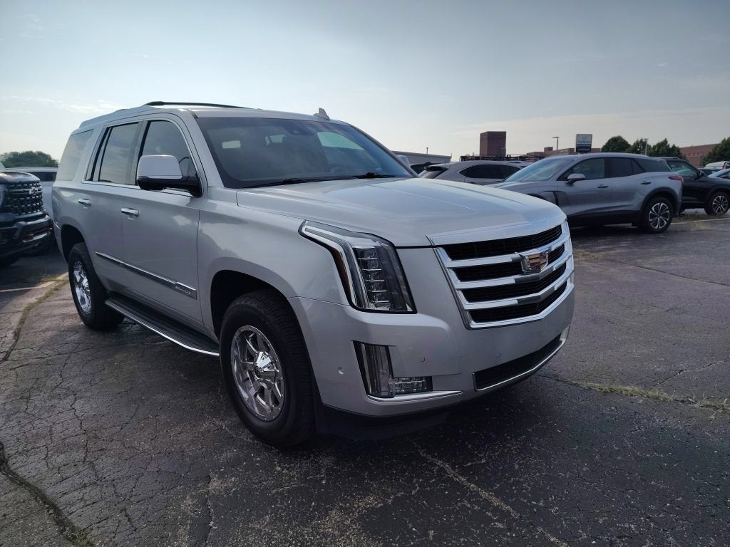 2017 Cadillac Escalade Luxury