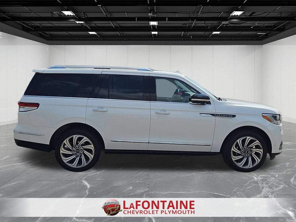 2023 Lincoln Navigator Reserve