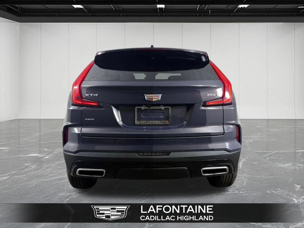 2025 Cadillac XT4 Premium Luxury