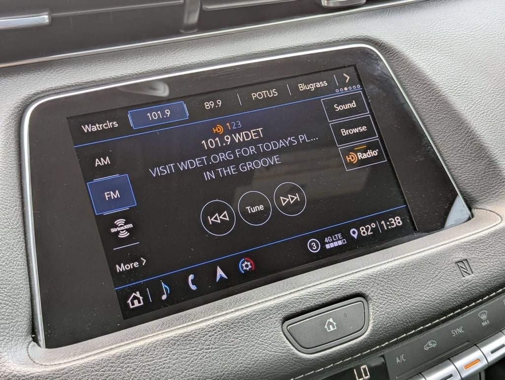 2020 Cadillac XT4 Premium Luxury