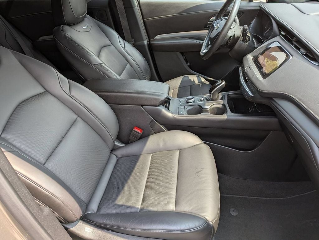 2020 Cadillac XT4 Premium Luxury