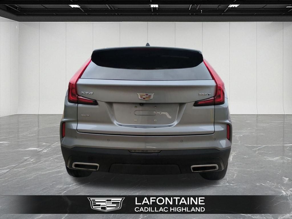 2025 Cadillac XT4 Premium Luxury