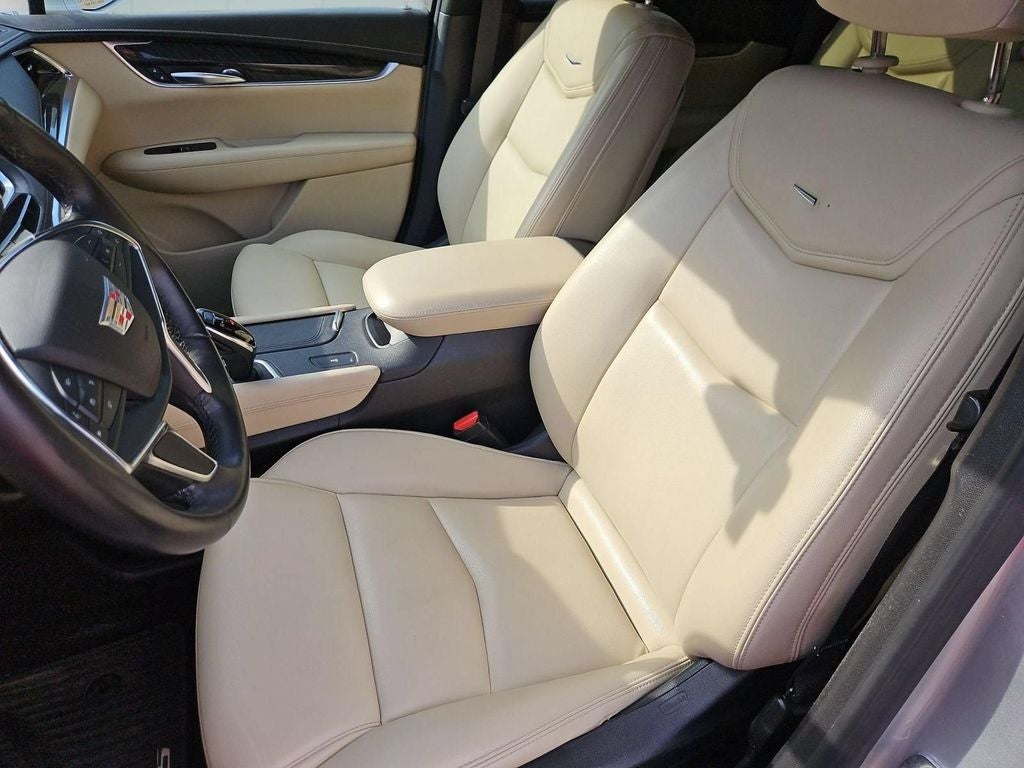 2017 Cadillac XT5 Base